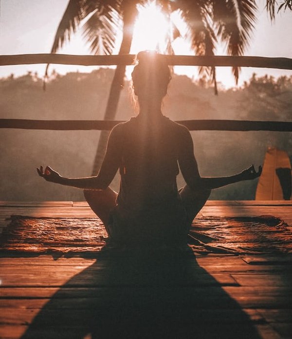 Quelles techniques de relaxation pour améliorer la concentration en tir à l'arc?